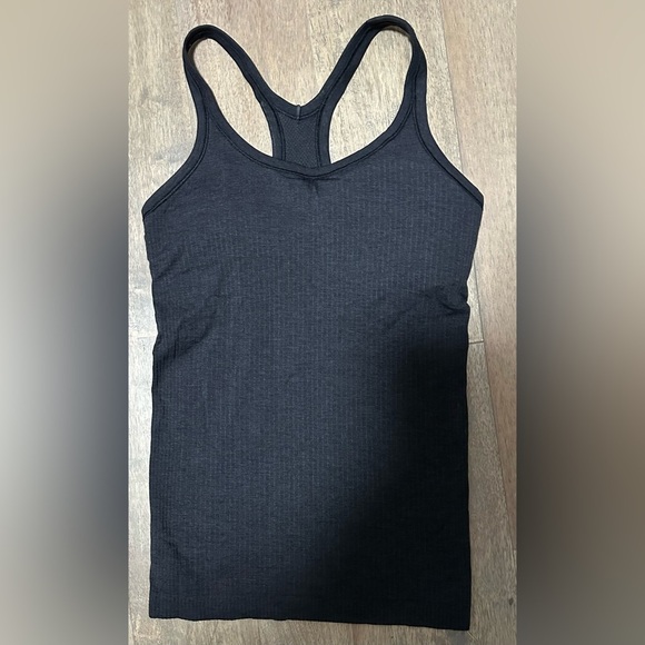 ⭐️Like New⭐️ Lululemon: Women’s Tank Top- Size 4 - Picture 1 of 9